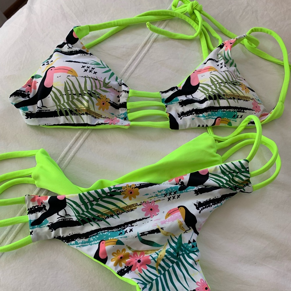 Super fun and bright reversible bikini!